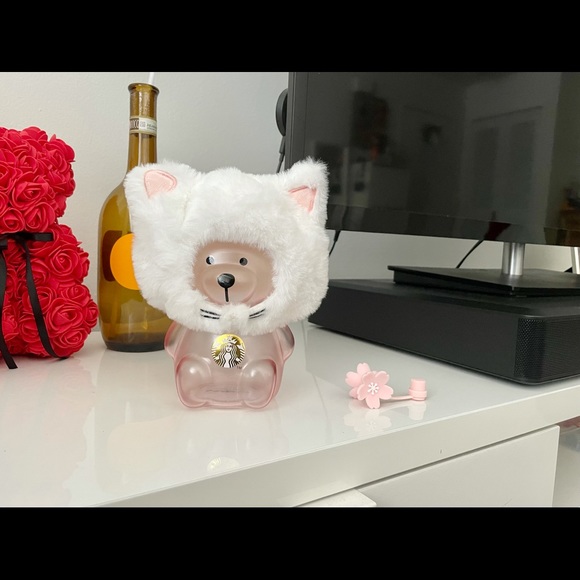 Starbucks Sakura Fuzzy Cat/ Bear Hat Cold Bottle - Picture 3 of 9